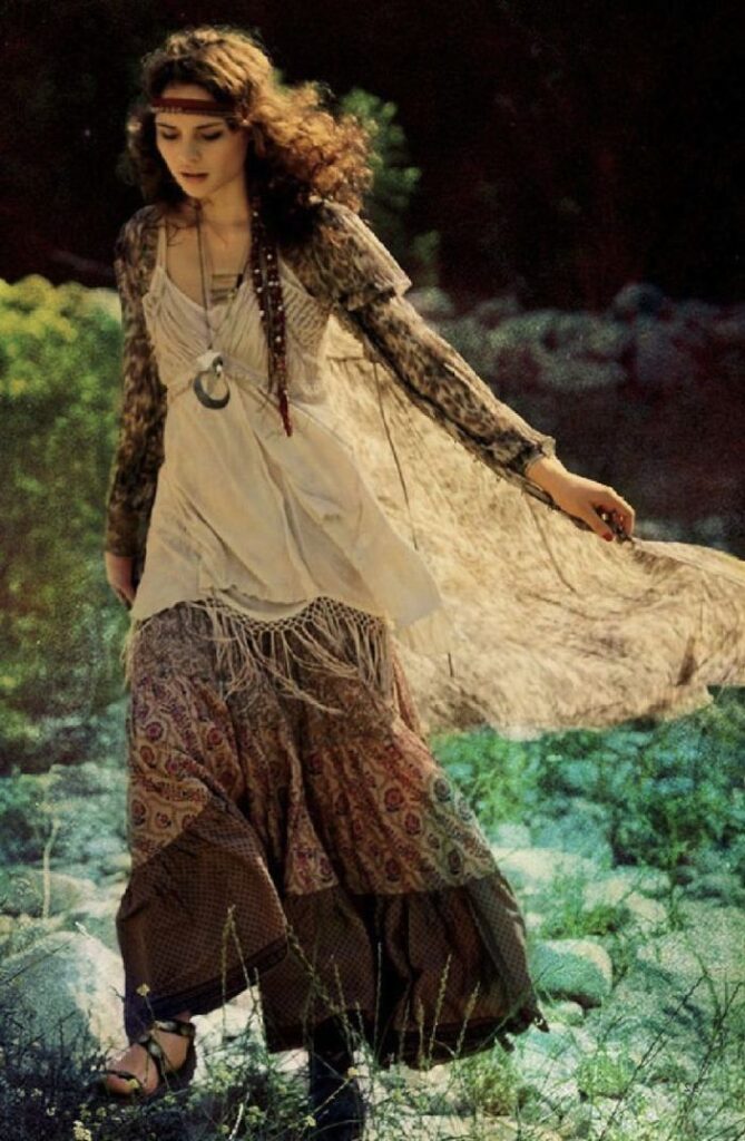 Bohemian 70s Chic vintage aesthetic outfits